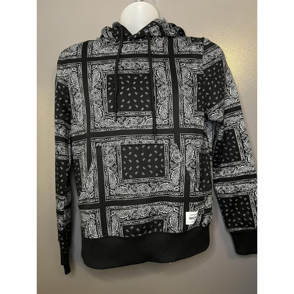 WeSC Hoodie Mens Medium Black Bandana Paisley Graphic Fleece Pullover Sweatshirt - Picture 2 of 11